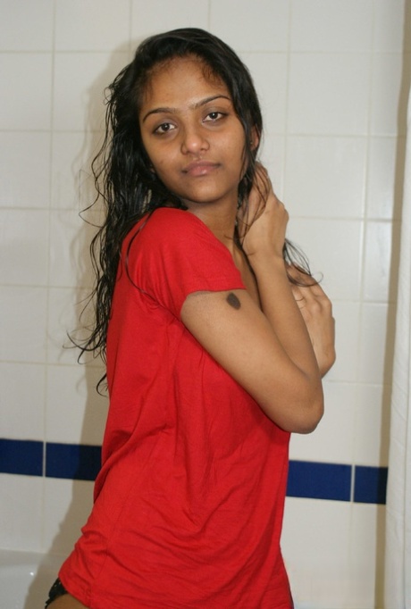 Divya Yogesh sex model pic