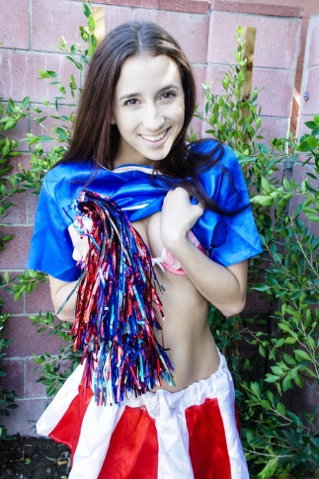 Belle Knox model free gallery