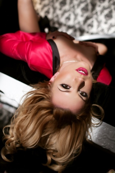 Lexi Belle model high quality photos