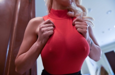 huge boobs latex suiy hot porn picture