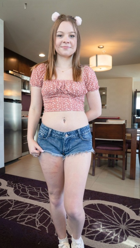 Adrianna Jade porn model images