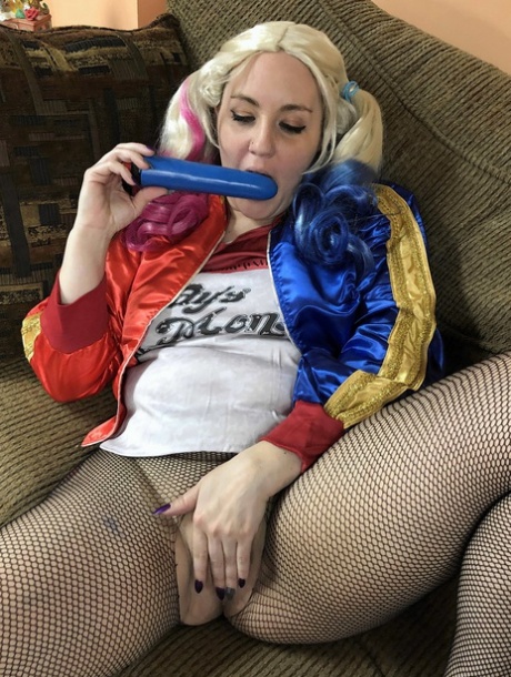 Harley Quinn erotic pornstar image